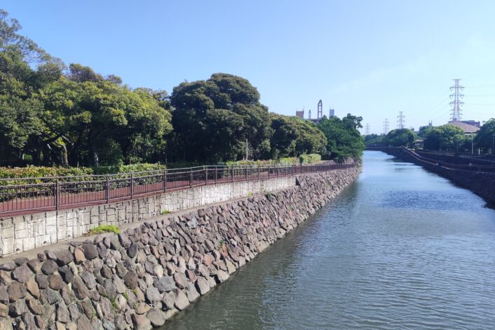 超真面目な内容・社会の流れと政治の流れを汲む