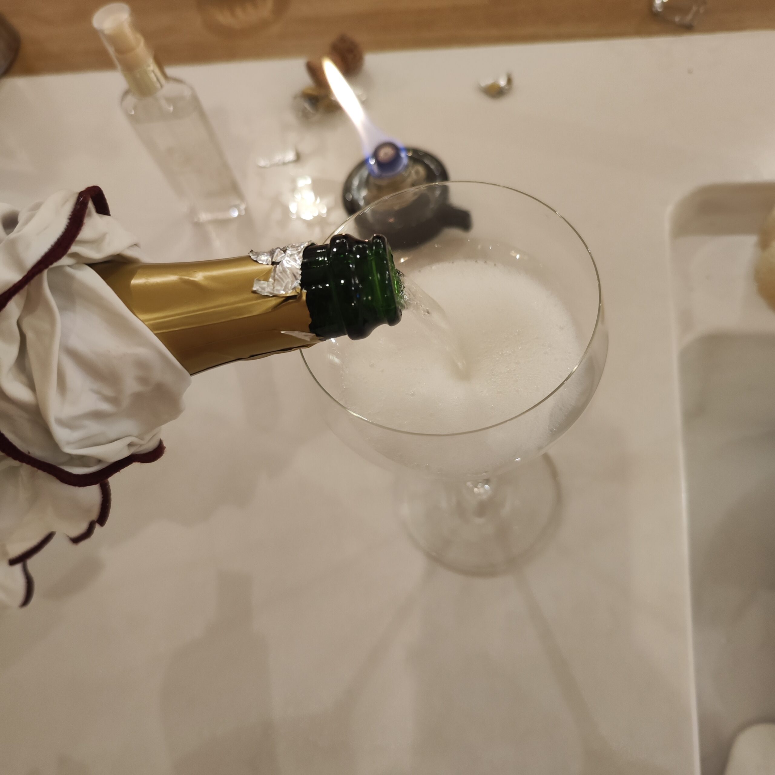 土曜の夜を楽しく仕事抜きで楽しもうぜ